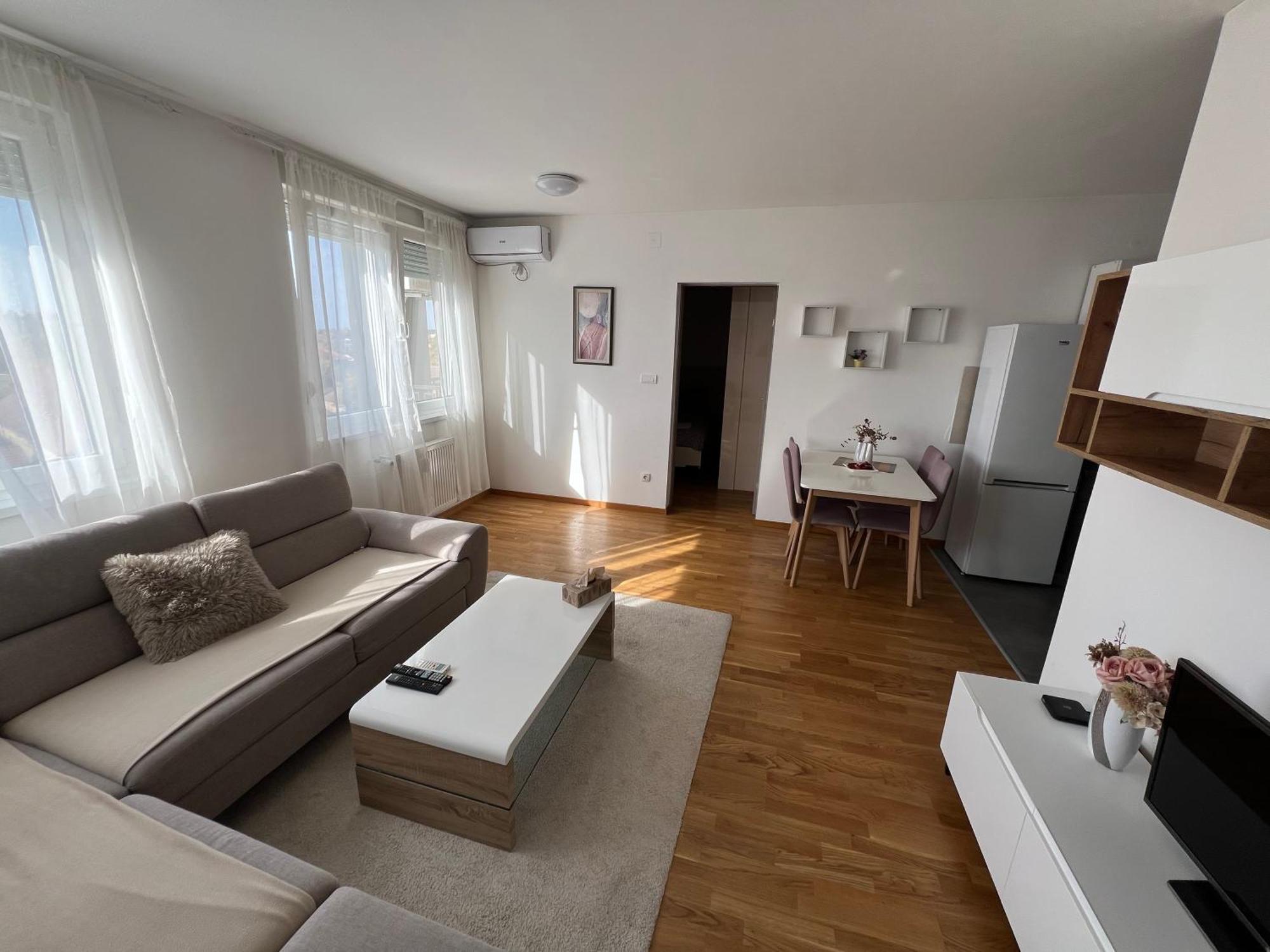 Cozy Apartment Anna Subotica Bagian luar foto